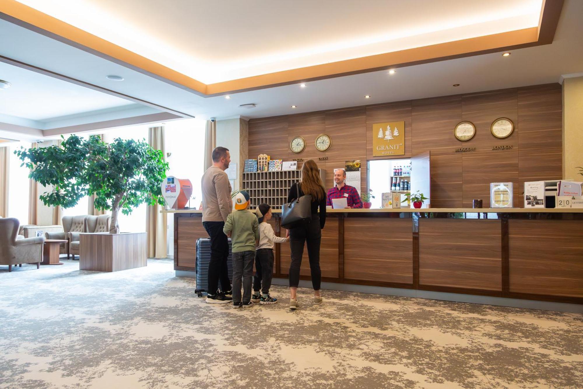 Hotel Granit Tatranske Zruby Високи Татри Екстериор снимка